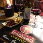 Tarallucci, cruschi e vino